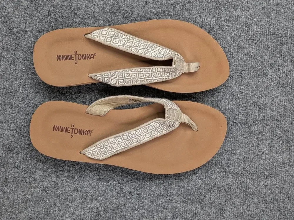 Minnetonka Sandals Shoes Womens 9 Beige Flip Flop Woven Geometric Comfort